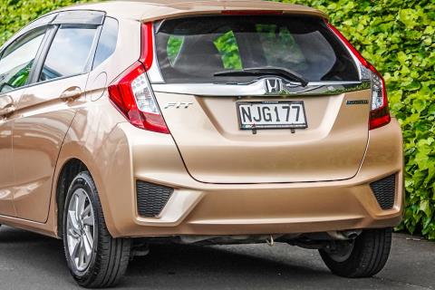 2013 Honda Fit Hybrid / Jazz RS - Thumbnail