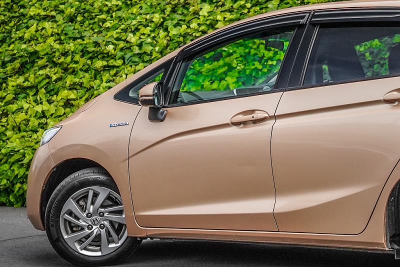 2013 Honda Fit Hybrid / Jazz RS