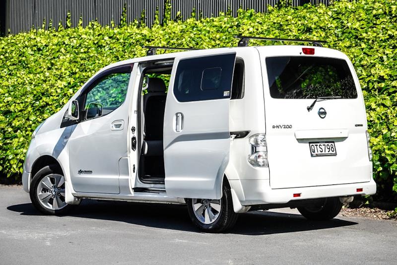 2016 Nissan e-NV200