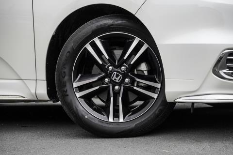 2016 Honda Odyssey Absolute EX - Thumbnail