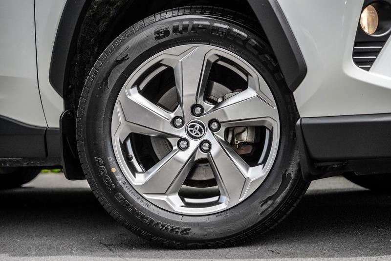 2021 Toyota RAV4 Hybrid E-Four GXL