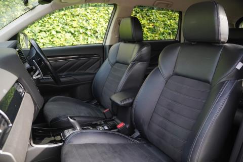 2019 Mitsubishi Outlander PHEV G 4WD - Thumbnail