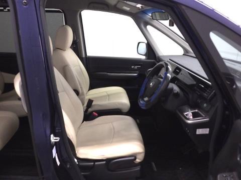 2019 Honda Step Wagon - Thumbnail