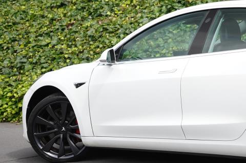 2020 Tesla Model 3 Performance - Thumbnail