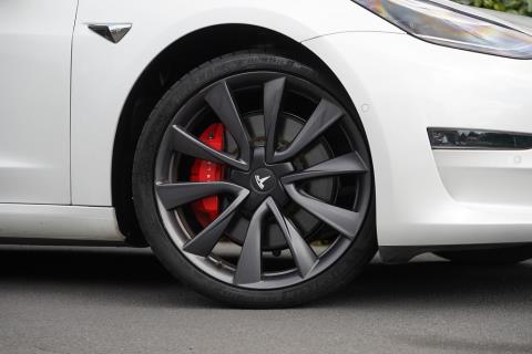 2020 Tesla Model 3 Performance - Thumbnail