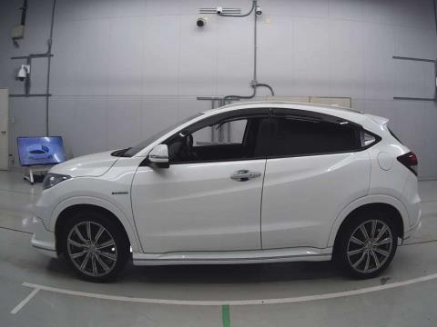 2015 Honda Vezel Hybrid Z / HR-V - Thumbnail