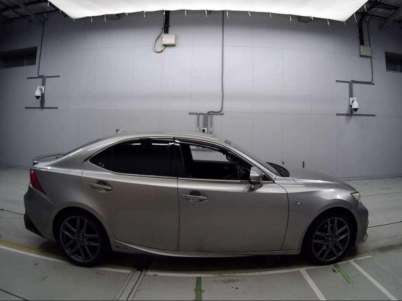 2013 Lexus IS 300h