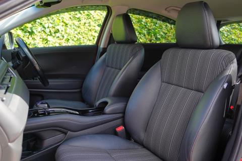 2017 Honda Vezel Z Hybrid / HR-V - Thumbnail