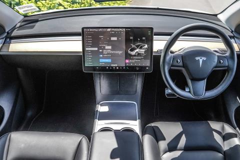 2023 Tesla Model Y RWD 60kWh - Thumbnail