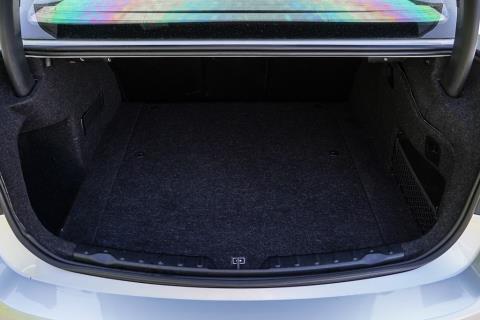 2017 BMW 330e e-Drive Hybrid - Thumbnail