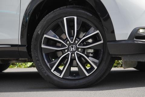 2021 Honda Vezel Z Hybrid / HR-V - Thumbnail