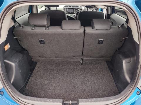 2012 Toyota Aqua Hybrid - Thumbnail