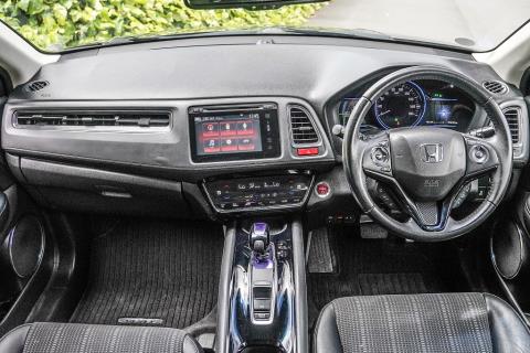 2014 Honda Vezel Z Hybrid / HR-V - Thumbnail