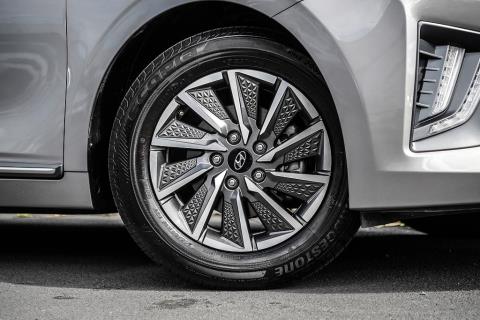 2022 Hyundai Ioniq EV Elite 100kW - Thumbnail