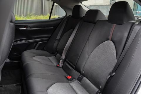 2021 Toyota Camry SX Hybrid - Thumbnail