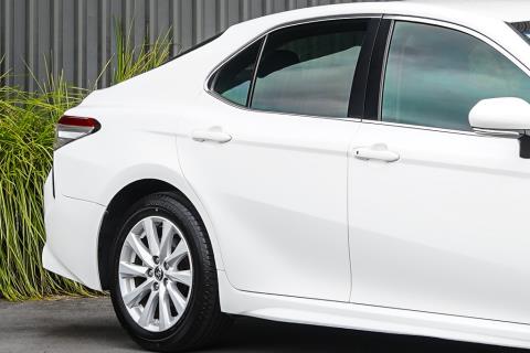 2021 Toyota Camry SX Hybrid - Thumbnail