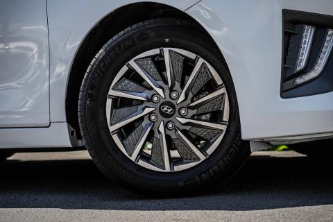 2021 Hyundai Ioniq EV 38kWh - Thumbnail