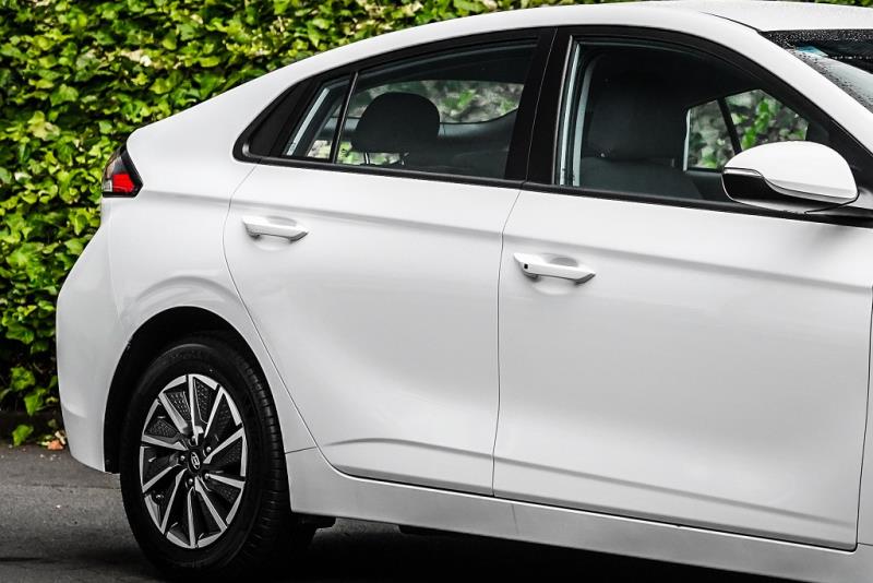 2021 Hyundai IONIQ 100kW EV