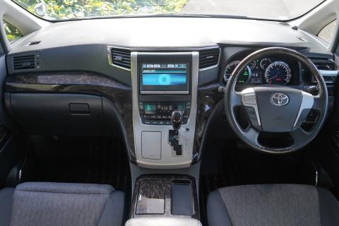2014 Toyota Vellfire Hybrid / Alphard - Thumbnail