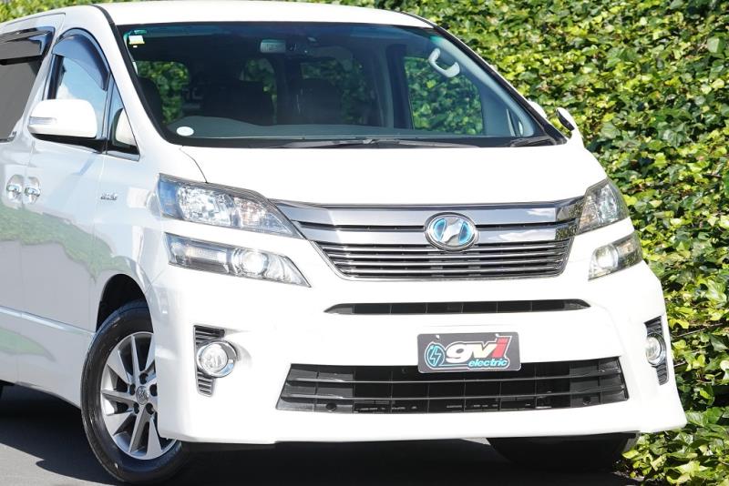 2014 Toyota Vellfire Hybrid / Alphard