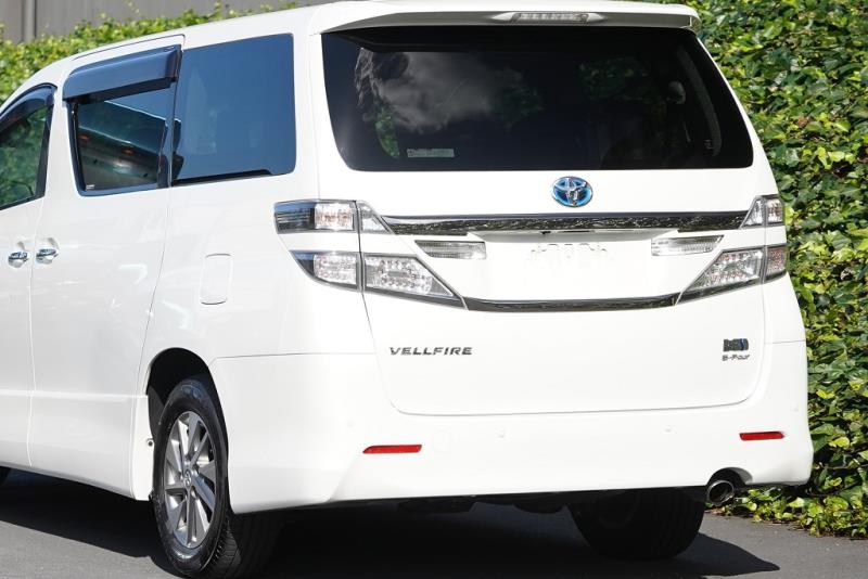 2014 Toyota Vellfire Hybrid / Alphard