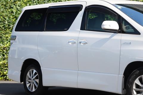 2014 Toyota Vellfire Hybrid / Alphard - Thumbnail