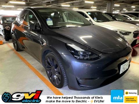 2022 Tesla Model Y Performance - Thumbnail