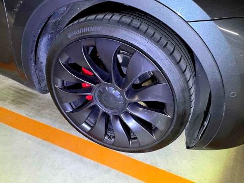 2022 Tesla Model Y Performance - Thumbnail