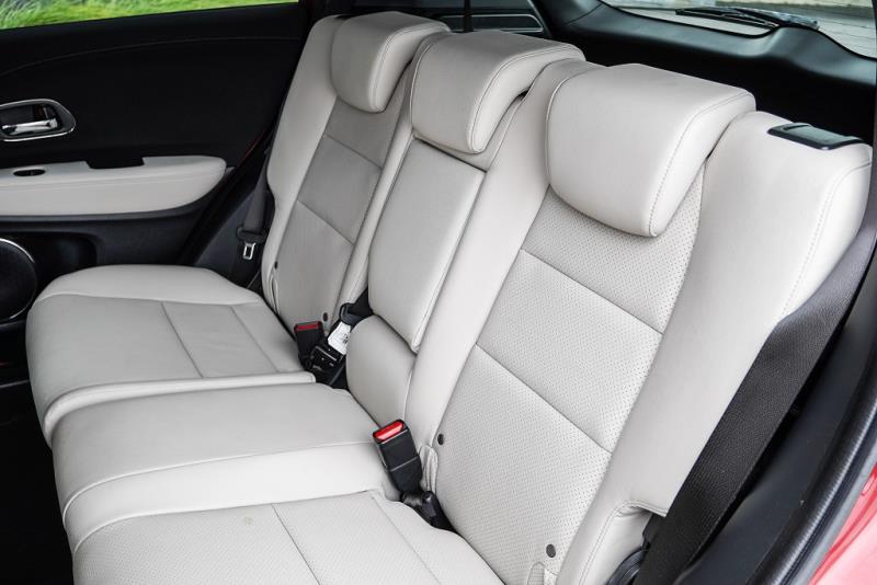 2015 Honda Vezel Z Hybrid / HR-V