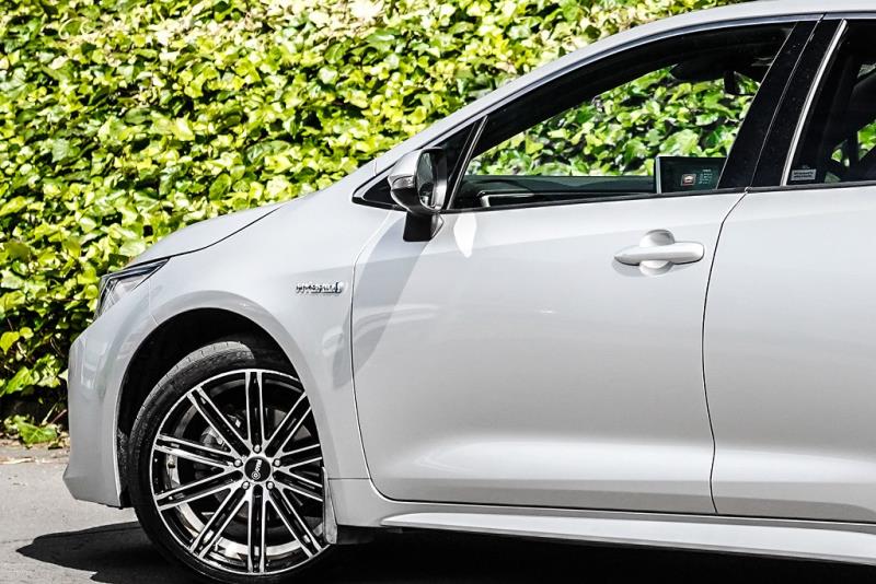 2019 Toyota Corolla ZR Hybrid