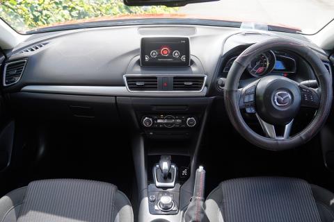 2015 Mazda Axela Hybrid / 3 Hybrid - Thumbnail