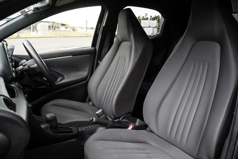 2021 Toyota Yaris Hybrid / Vitz