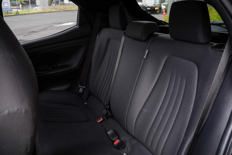 2021 Toyota Yaris Hybrid / Vitz