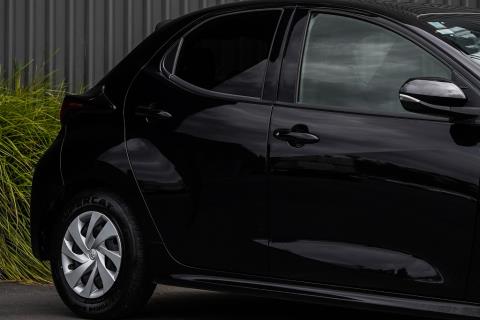 2021 Toyota Yaris Hybrid - Thumbnail