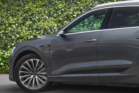 2022 Audi e-tron 50 Quattro Sline - Thumbnail
