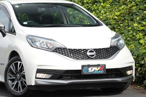 2017 Nissan Note e-Power Mode Premier - Thumbnail