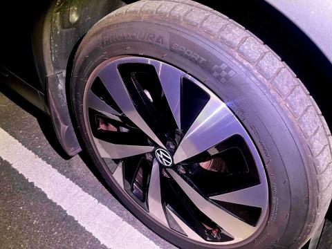 2022 Volkswagen ID.4 Pro 82kWh - Thumbnail