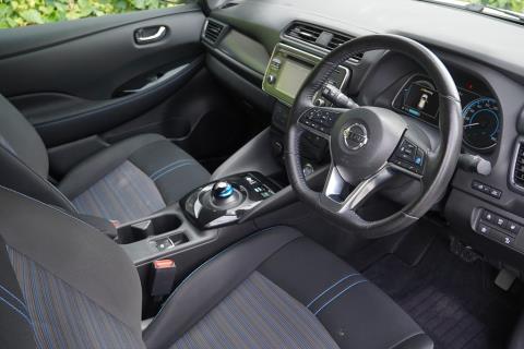 2018 Nissan Leaf 40X 84% SOH - Thumbnail