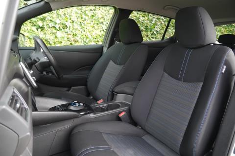 2018 Nissan Leaf 40X 84% SOH - Thumbnail