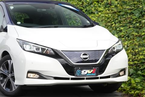 2018 Nissan Leaf 40X 84% SOH - Thumbnail