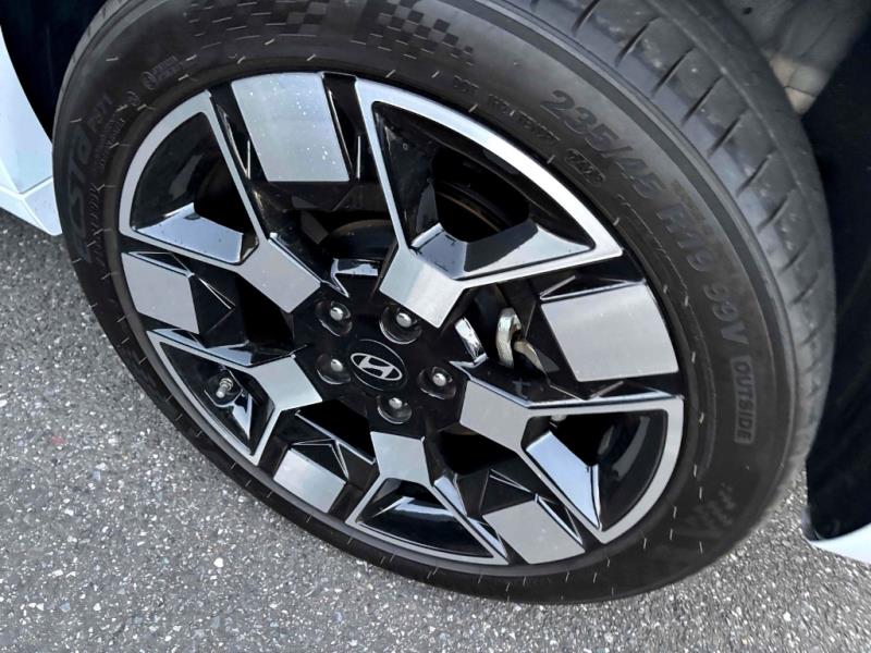 2024 Hyundai Kona Elite 64kWh