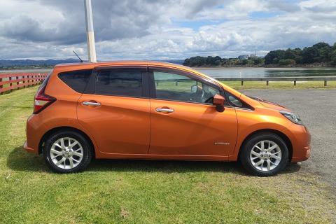 2016 Nissan Note e-Power Medalist - Thumbnail
