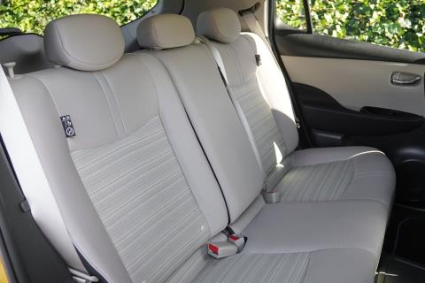 2018 Nissan Leaf 40G 81% SOH - Thumbnail