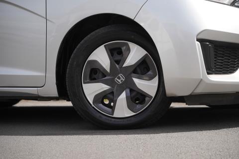 2016 Honda Fit Hybrid / Jazz Hybrid - Thumbnail