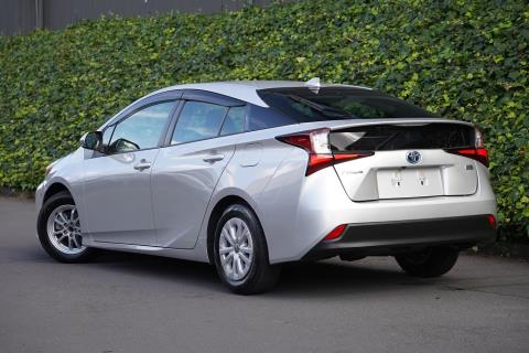 2021 Toyota Prius S Hybrid - Thumbnail