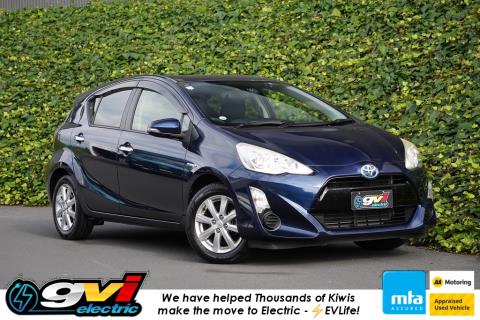 2016 Toyota Aqua Hybrid / Prius C - Thumbnail