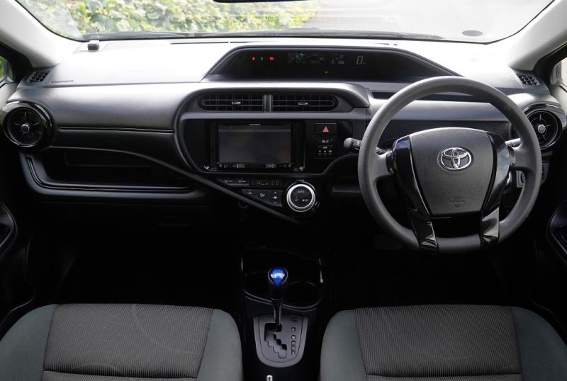 2016 Toyota Aqua Hybrid / Prius C
