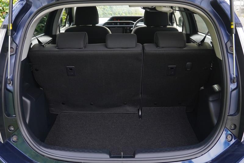 2016 Toyota Aqua Hybrid / Prius C