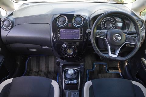 2019 Nissan Note e-Power X - Thumbnail