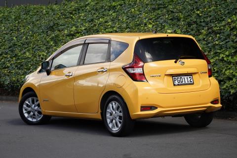 2019 Nissan Note e-Power X - Thumbnail